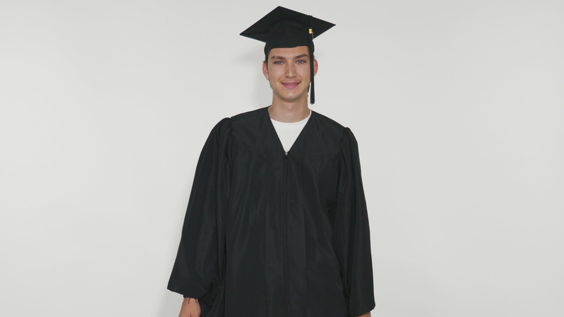 Classic Masters Cap & Gown - Academic Regalia